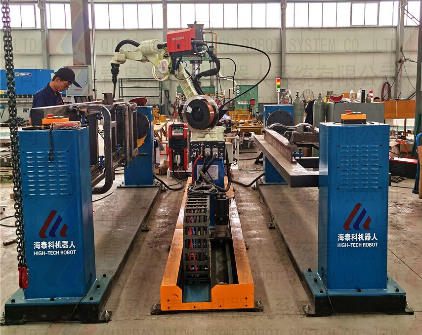 叉車內、外門架